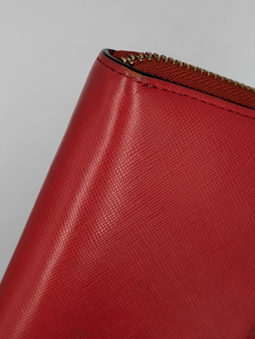 Kate Spade Wallet Red Continental Saffiano Leather Golden Hardware Zip Around - Picture 9 of 15